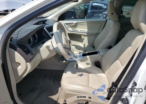 2011 Volvo Xc60 T6 из США, поврежденный, VIN YV4902DZ5B2146684